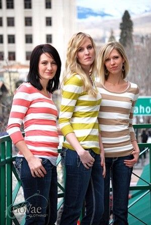 Cute 3/4 sleeve striped shirts