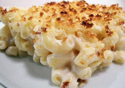 Low Fat Four-cheese macaroni bake. yes please! Only 8 WW points!
