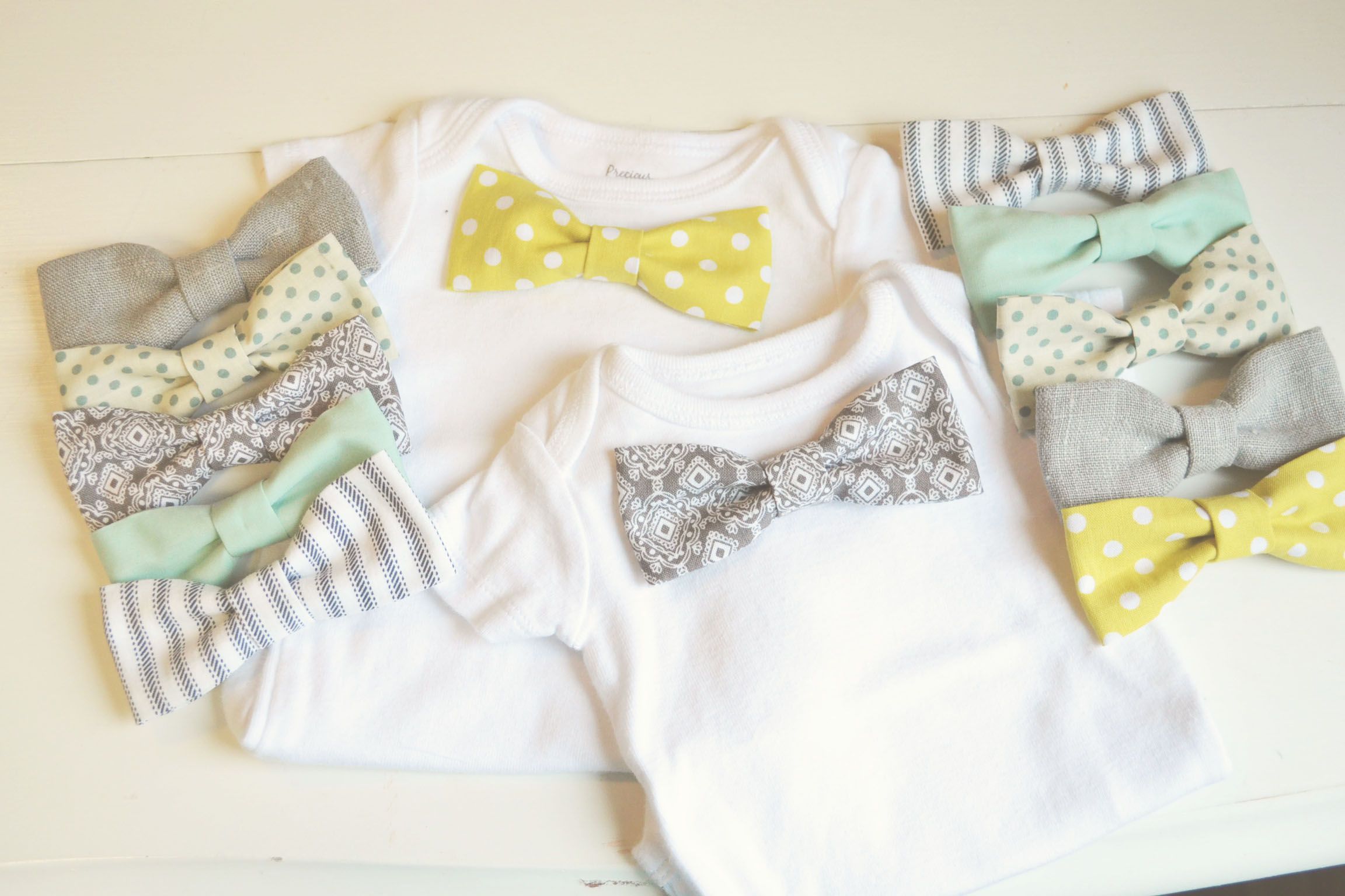 diy tutorial for baby boy onsies with interchangeable bow ties!