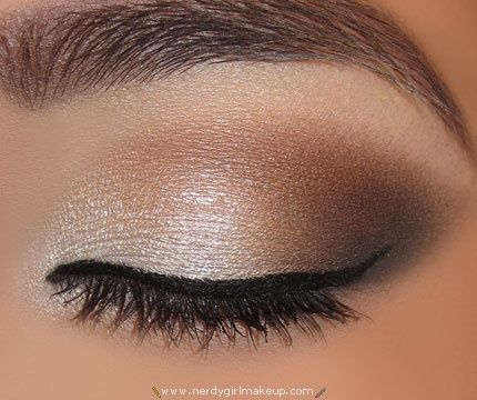 nude smokey eye