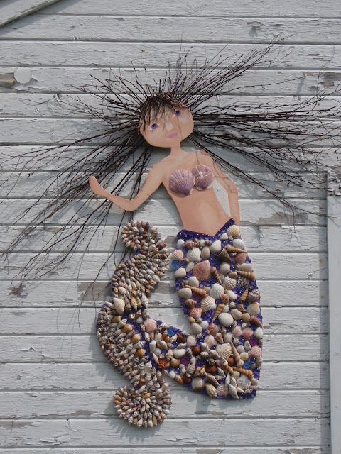 shell art – Very cool for the beach.