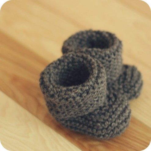 Coconut Robot newborn Luca boots: foldover  #newborn #booties #baby #knit