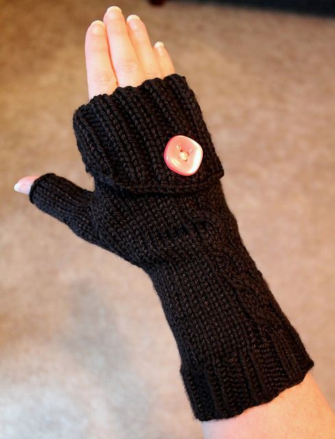 Commuter Fingerless Gloves, Free knitting pattern