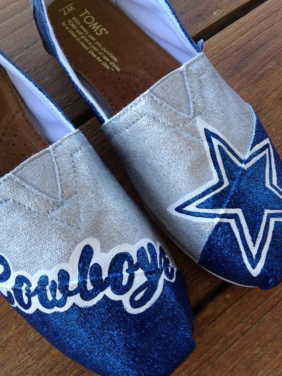 Dallas Cowboys – Painted Custom TOMS