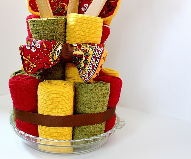 Dish Towel Cake ~ A Bridal Shower Gift! ♥