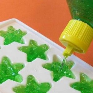 Freeze Aloe Vera in an Ice Cube Tray for Instant Sunburn relief. Mind blown.