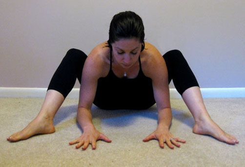 Looks goofy but it works. How to Stretch Your Lower Back and Hips. Best for peop