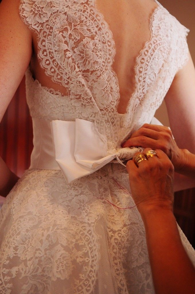 Love the vintage lace and bow