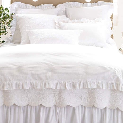 Mmm cozy, clean all white bedding