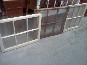 Not sure what to do with that old wood window. Here are some ideas and instructi