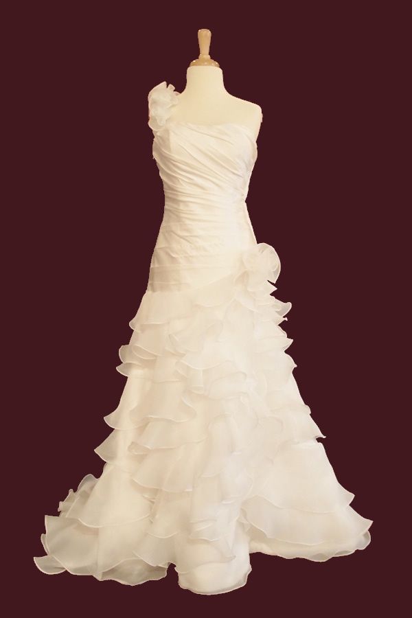 One-Shoulder ruffled Organza Wedding Dress