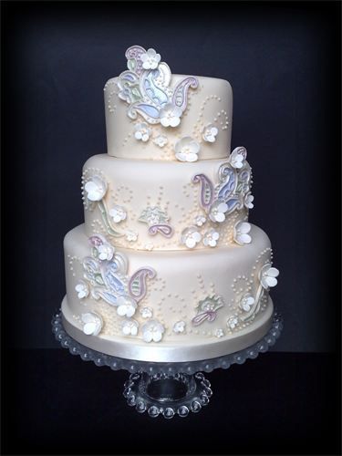 PAISLEY DREAM WEDDING CAKE