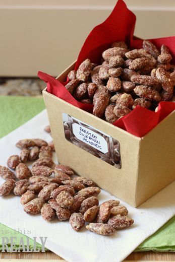 Roasted Cinnamon Almonds – a great edible homemade Christmas Gift