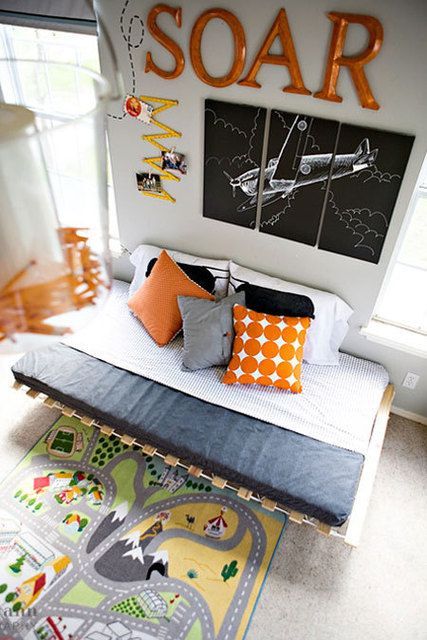 Ryan's airplane room. Love the idea that Cean could make a chalk drawing of