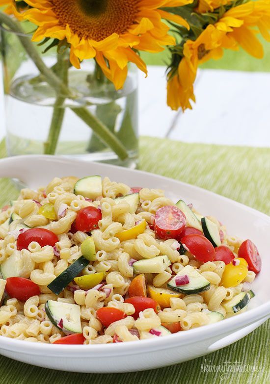 Summer Macaroni Salad with Tomatoes and Zucchini | Skinnytaste