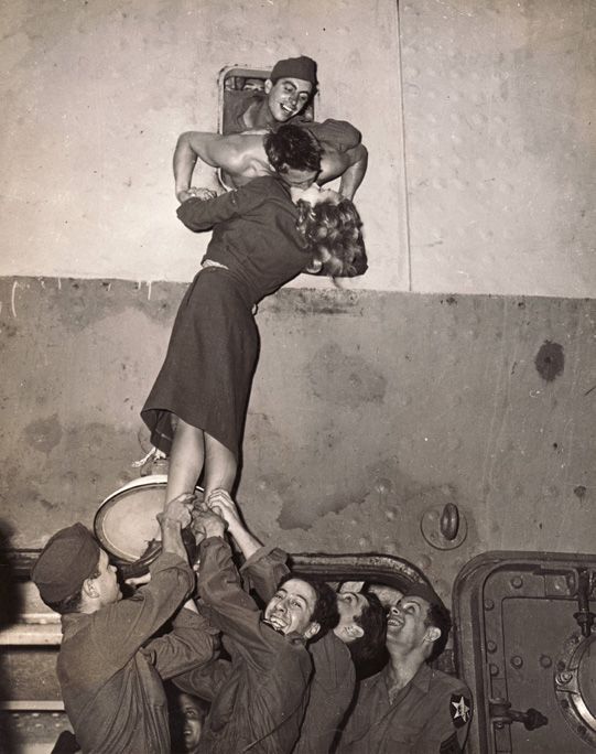 Thats some battle buddies, Marlene Dietrich & GI returning from WWII, NYC