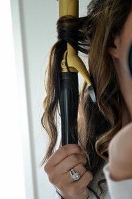 This totally works !want all my clients to pin!!!:) How to Curl Your Hair: Wavy