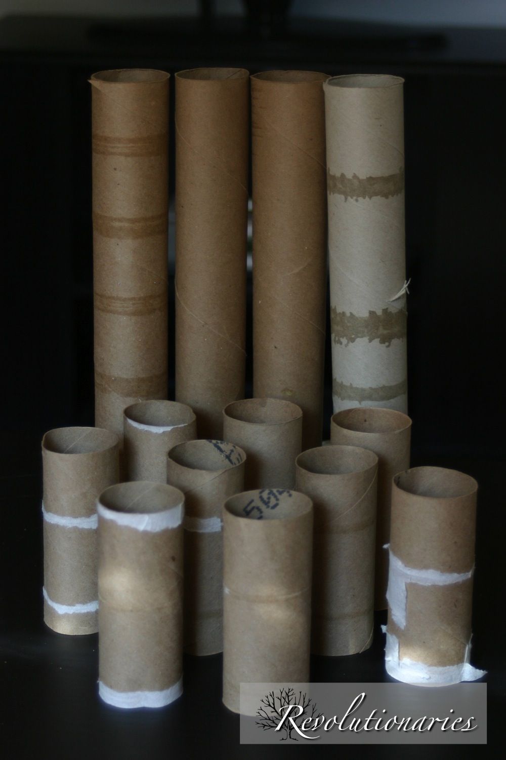 Tons of ways to use paper rolls, great project tutorials!  Not just kids' cr