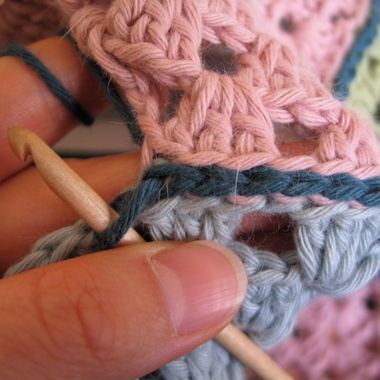 Tutorial: The amazingly flat crochet seam