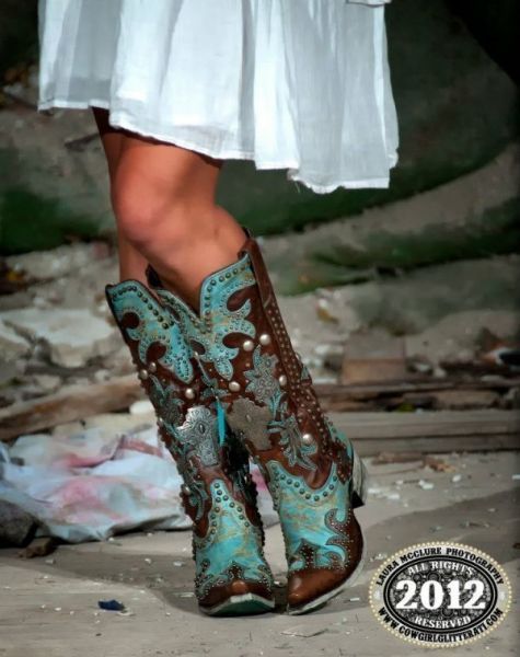 @ kelsey can i have these for the wedding as ur MOH :) its turquoise and brown!!