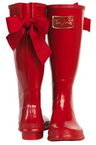 cute red rain boots {love the bows} – rain boots are just not cute, but this I m