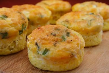 egg muffins = zero carbs + lots of protein. Healthy breakfast for on the go!