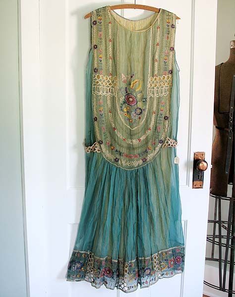 flapper dress (vintage).