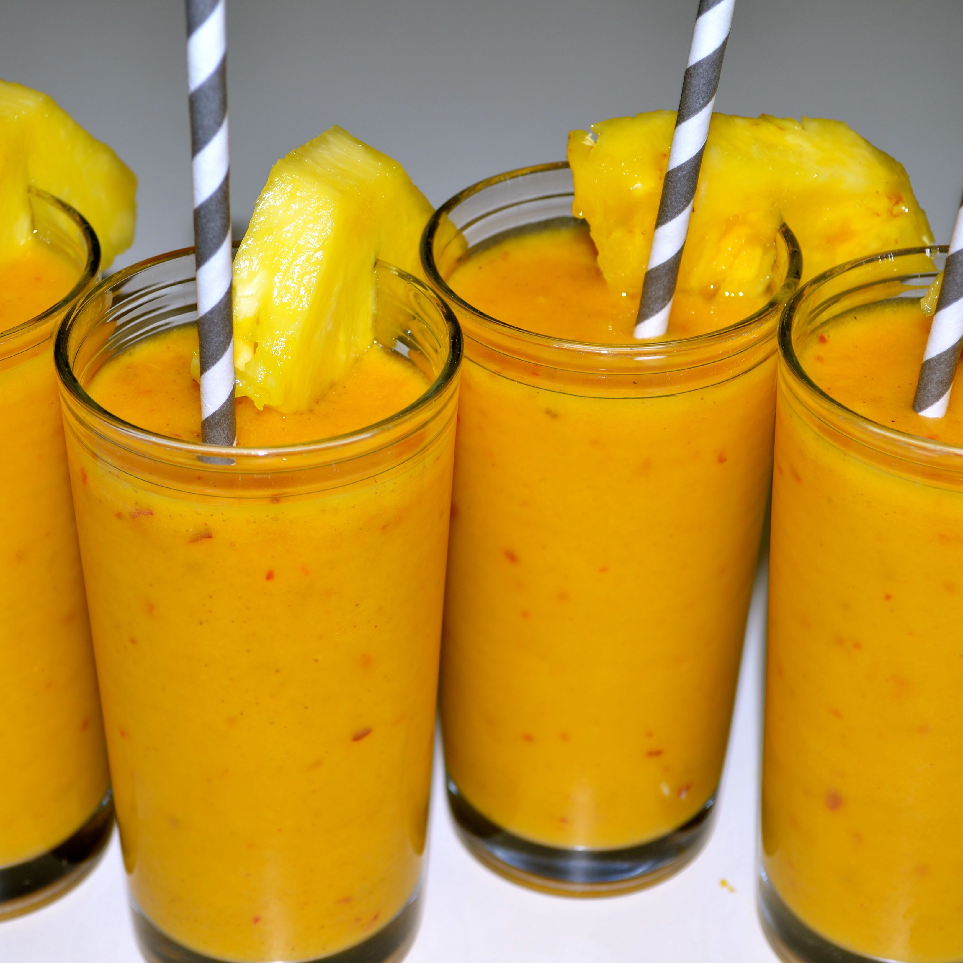 Amazing mango smoothies