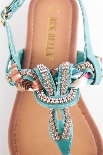 Love these! This website has so many cute & cheap sandals!