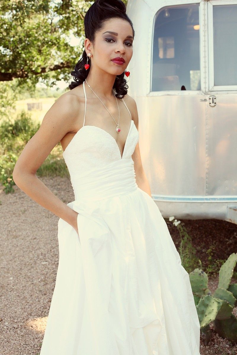 Wedding Dress with Pockets – Darling Nikki. $775.00, via Etsy.