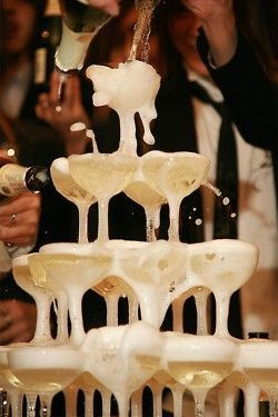 champagne fountain. perfect for 21st birthday celebration!