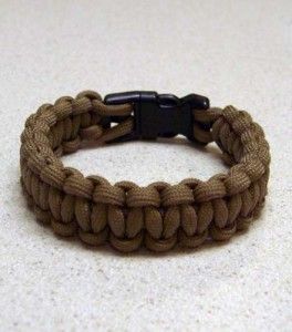 how to make a survival bracelet.