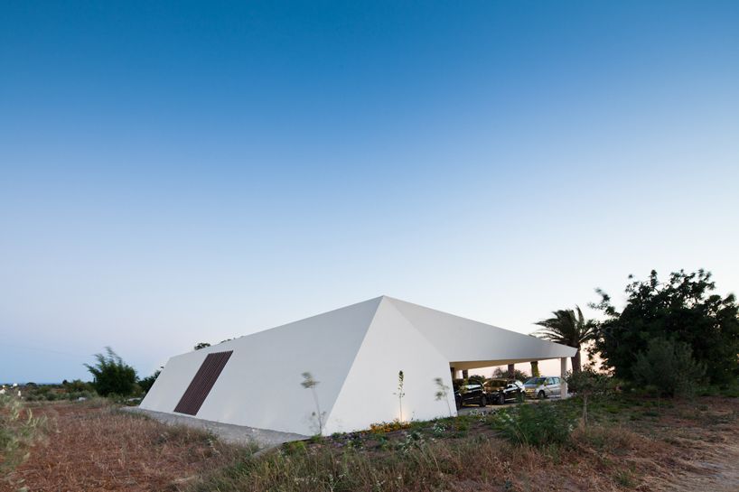 vitor vilhena architects: house in tavira, portugal