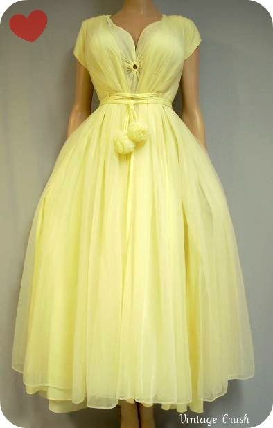 Beautiful Vintage Nightgown…..  Where oh where can I get this?