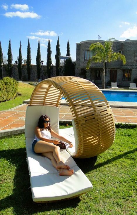 looping two person lounger