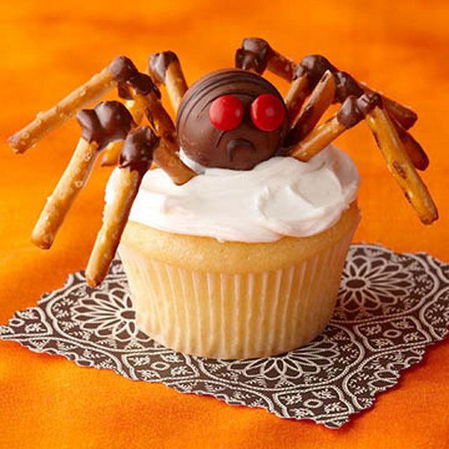 20 Awesome Fun Foods for Kids – Gourmandelle | Halloween Spider Cupcake