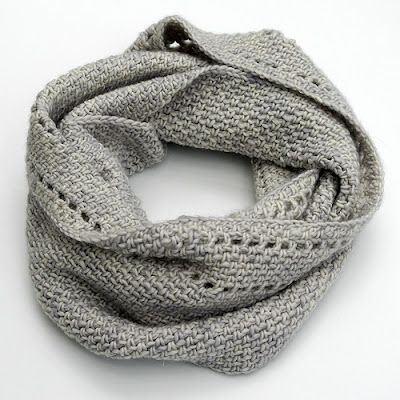 Calm Cowl by Suzana Davidovic (quick finish project and an easy beginner crochet