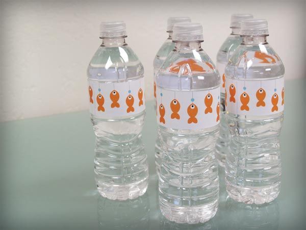 Free water-bottle label download and tutorial about how to attach them. The patt