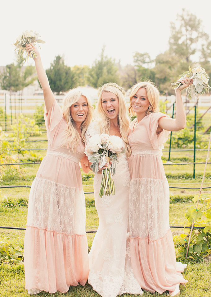 LOVE THESE BRIDESMAID DRESSES!  Acutally to think about it…if that comes in an