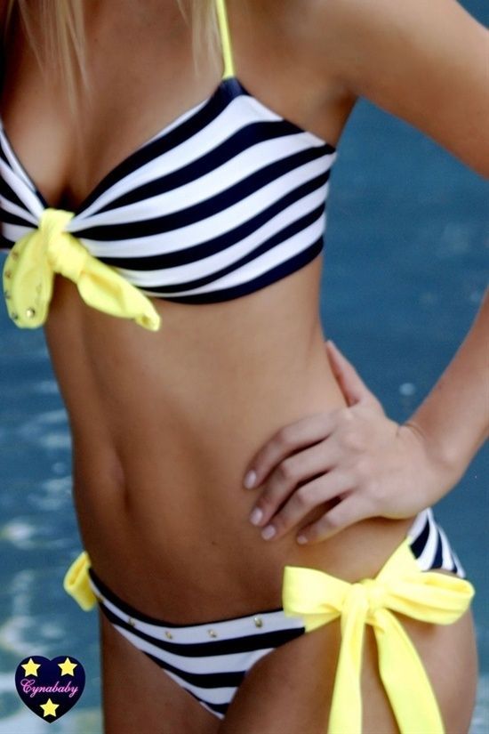 Summer bikini. @Erin Buck mommy needs to find this for you. Love the yellow.
