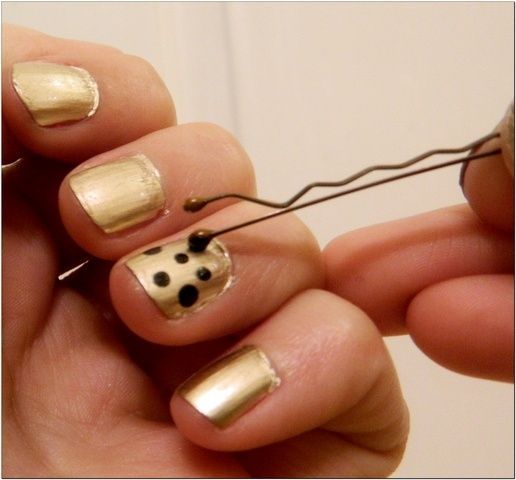 Use a bobby pin to make polka dots on your nails! HOW did i not think of that be