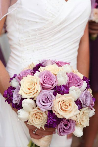 #bridalbouquet #purplewedding #purpleweddingideas #purpleflowers