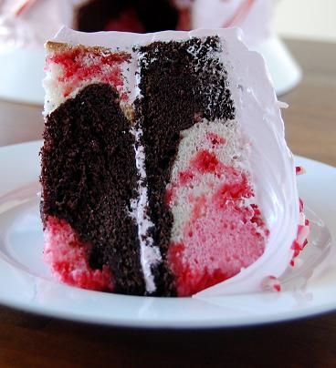 Chocolate Peppermint Stick Marshmallow Fantasy Cake – the perfect Christmas cake