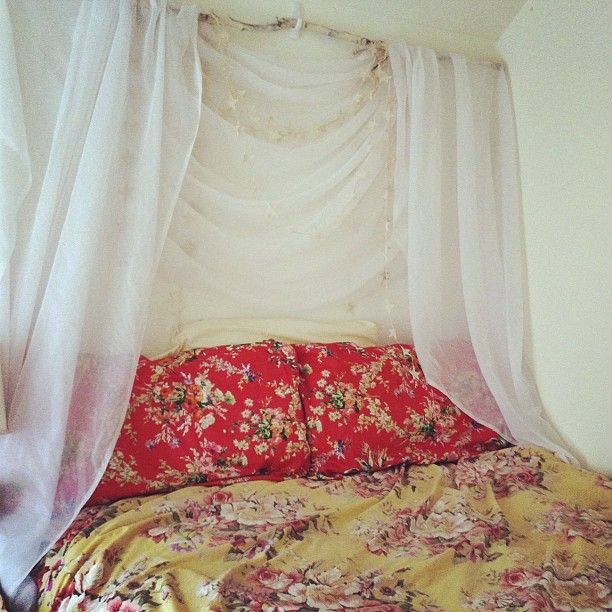 DIY Canopy Headboard for a dorm bed that needs to pass all regulations!