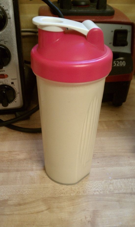 I may be in love ~ Breakfast Coffee Protein Shake: 2 handfuls ice, 1 scoop of va