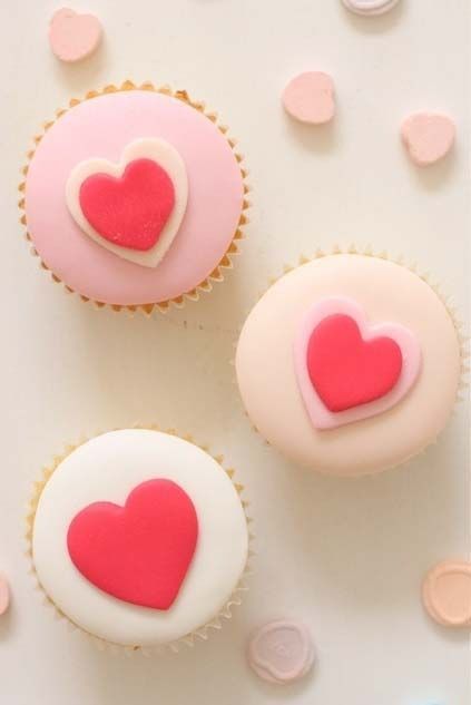 #Valentine #heart #cupcake