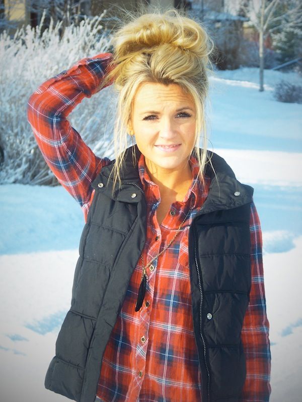 vest and flannel :) cute for fall/winter (i think i already might have pinned th