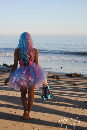A Walk on the Beach – Miss Nicki Ami takes a barefoot walk on Goleta Beach in Sa