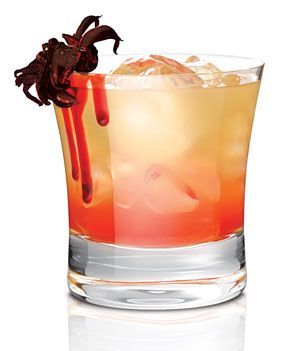 Halloween Cocktails: Low Calorie Alcoholic Drinks That Won’t Scare Your Waistl