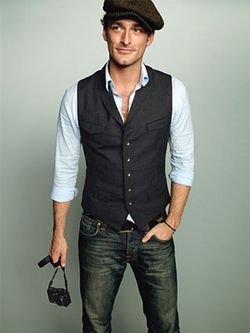 love the vest and jeans (Vest by Rag & Bone)